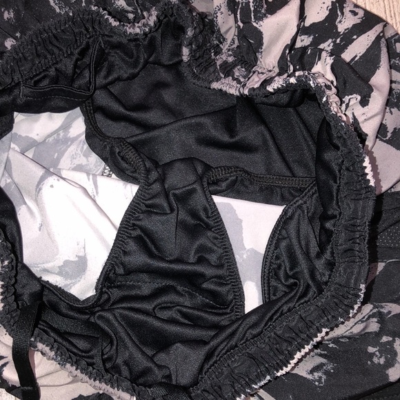 Nike Dri fit black swirl print athletic running shorts size medium - Picture 4 of 6